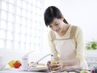 生活小百科小知识：厨房清洁衣物护理的省心妙招，让生活更轻松快乐