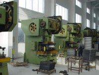 金隽机械：20年精密冲压设备专家，让您的生产效率翻倍，能耗降低30%