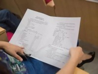 生活小百科广播稿开头：15秒抓住听众耳朵的实用技巧与案例