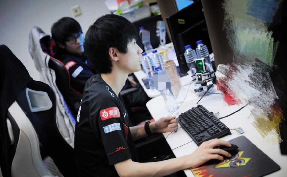 美国式幽默例子:揭秘自嘲、夸张与讽刺的快乐秘诀 美国式幽默例子:揭秘自嘲、夸张与讽刺的快乐秘诀