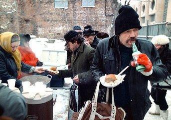 俄罗斯百姓生活揭秘:严寒气候下的收入、物价与福利全解析 俄罗斯百姓生活揭秘:严寒气候下的收入、物价与福利全解析