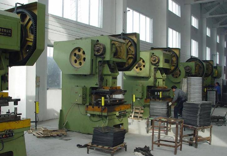 金隽机械:20年精密冲压设备专家,让您的生产效率翻倍,能耗降低30% 金隽机械:20年精密冲压设备专家,让您的生产效率翻倍,能耗降低30%